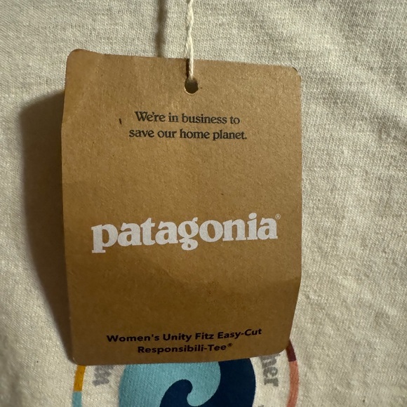 Patagonia Women's T-Shirt, Size Small, NWT - Picture 3 of 9